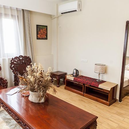 Central Boutique Hotel Вьентьян Экстерьер фото