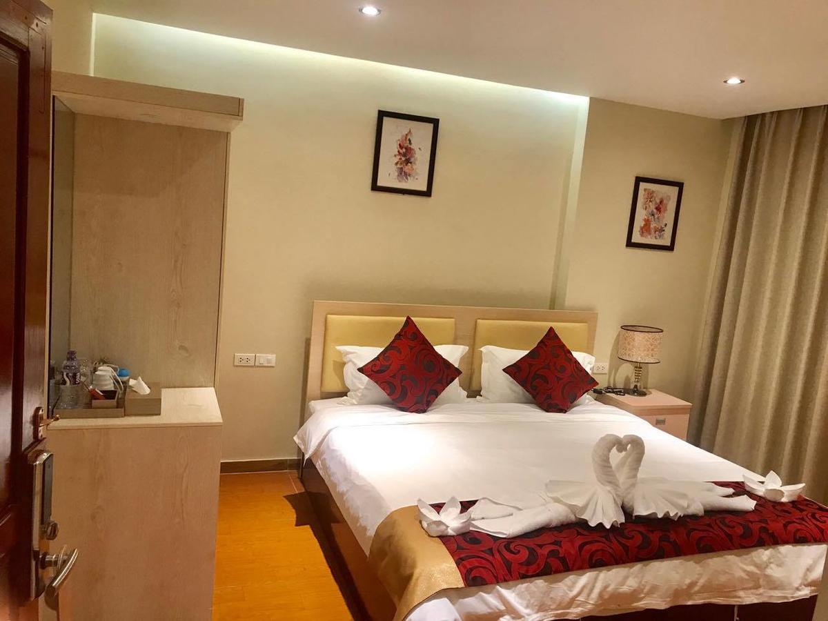 Central Boutique Hotel Вьентьян Экстерьер фото