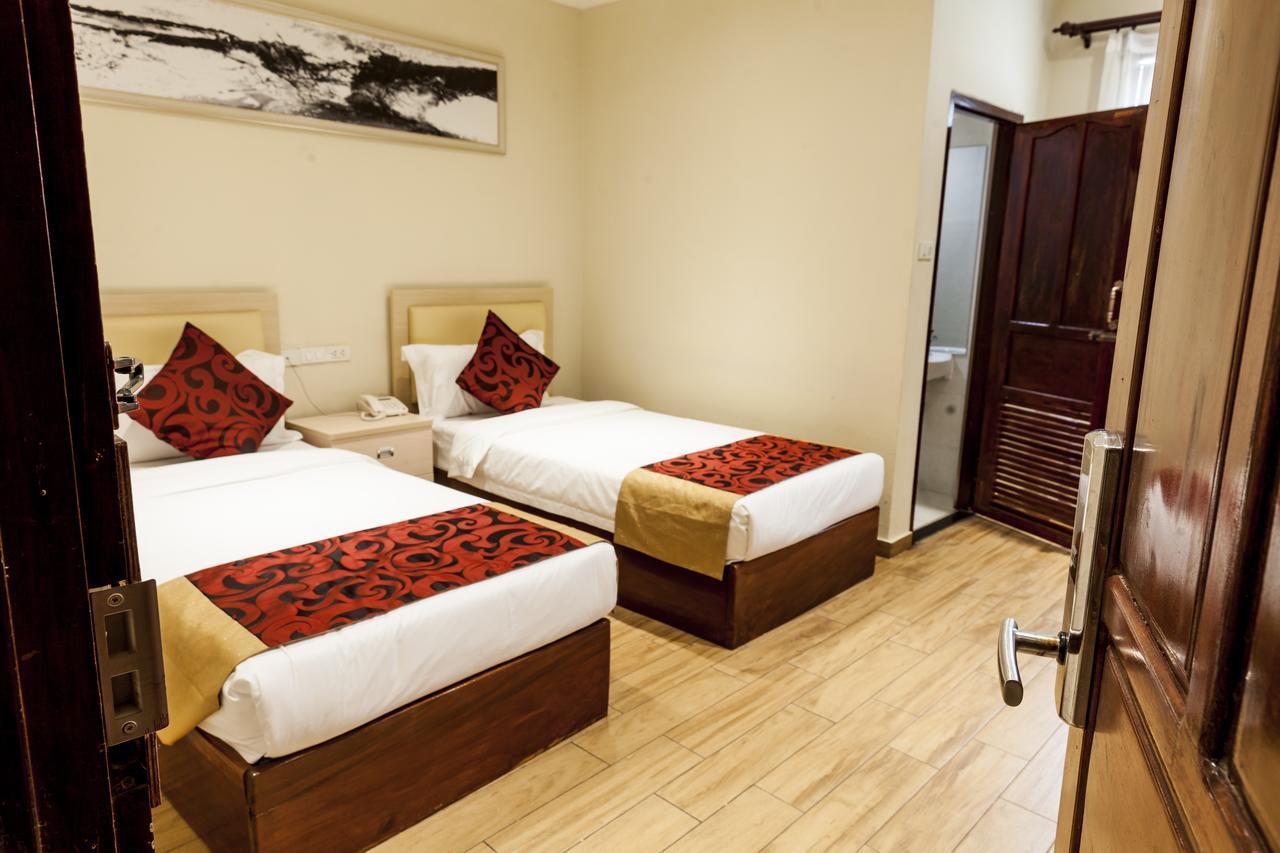 Central Boutique Hotel Вьентьян Экстерьер фото