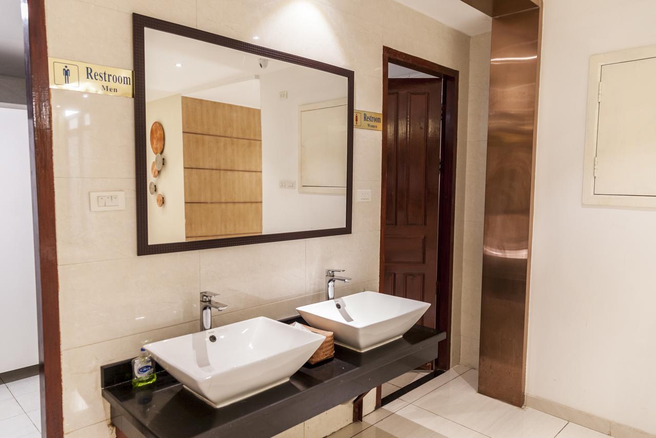 Central Boutique Hotel Вьентьян Экстерьер фото
